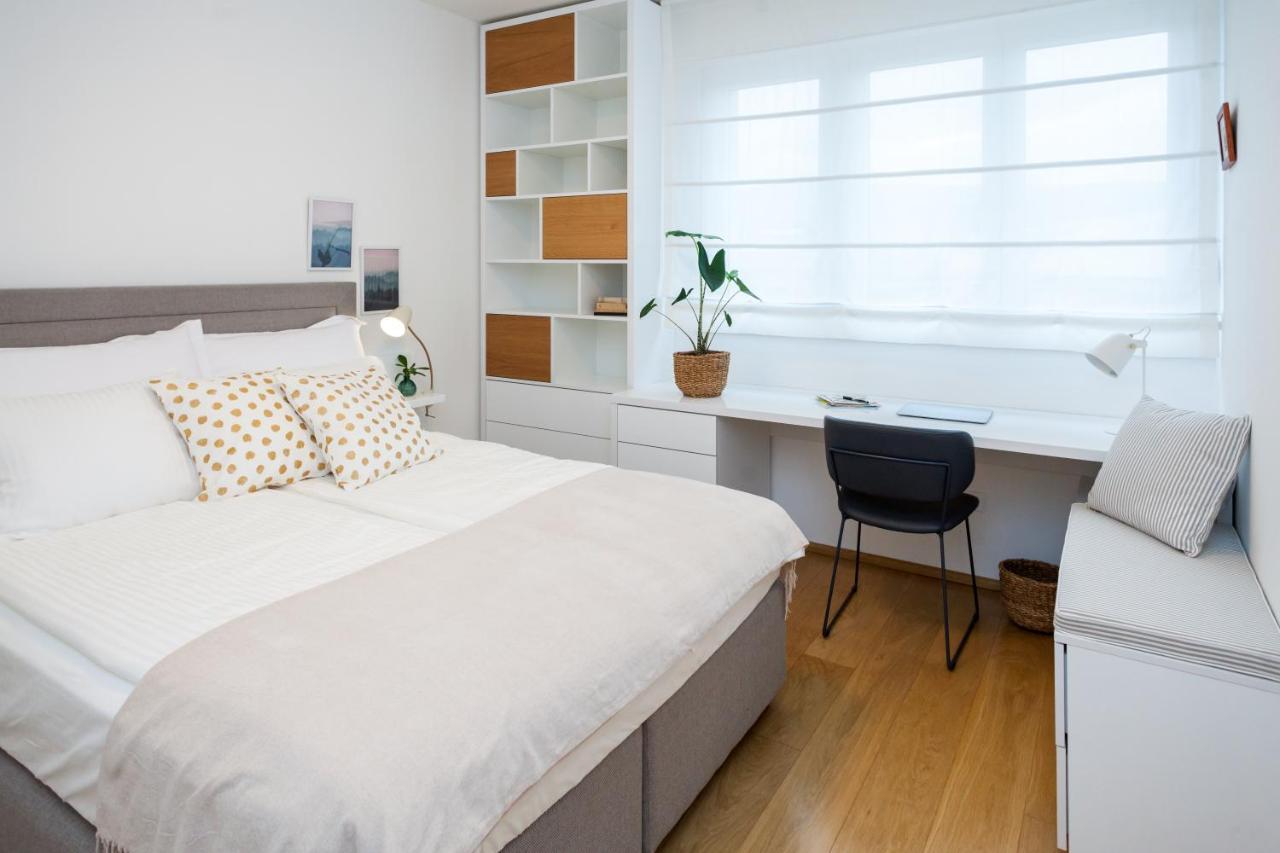 Luxury Apartment Ivari Сплит Екстериор снимка
